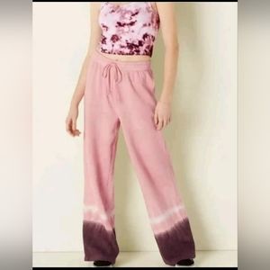 VS Pink High Waist Wide Leg Pants Sz S NWT Damsel Pink w/ Dip Dye Bottom